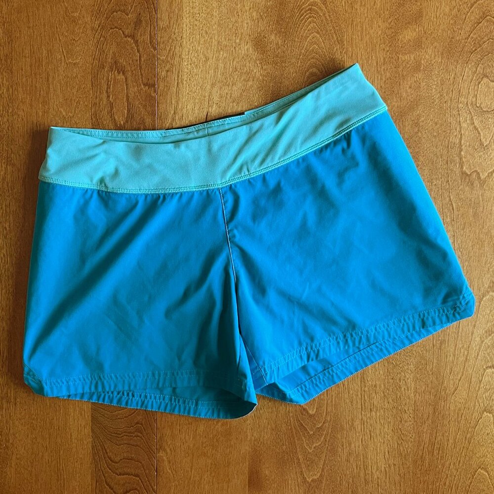 Patagonia turquoise active shorts M